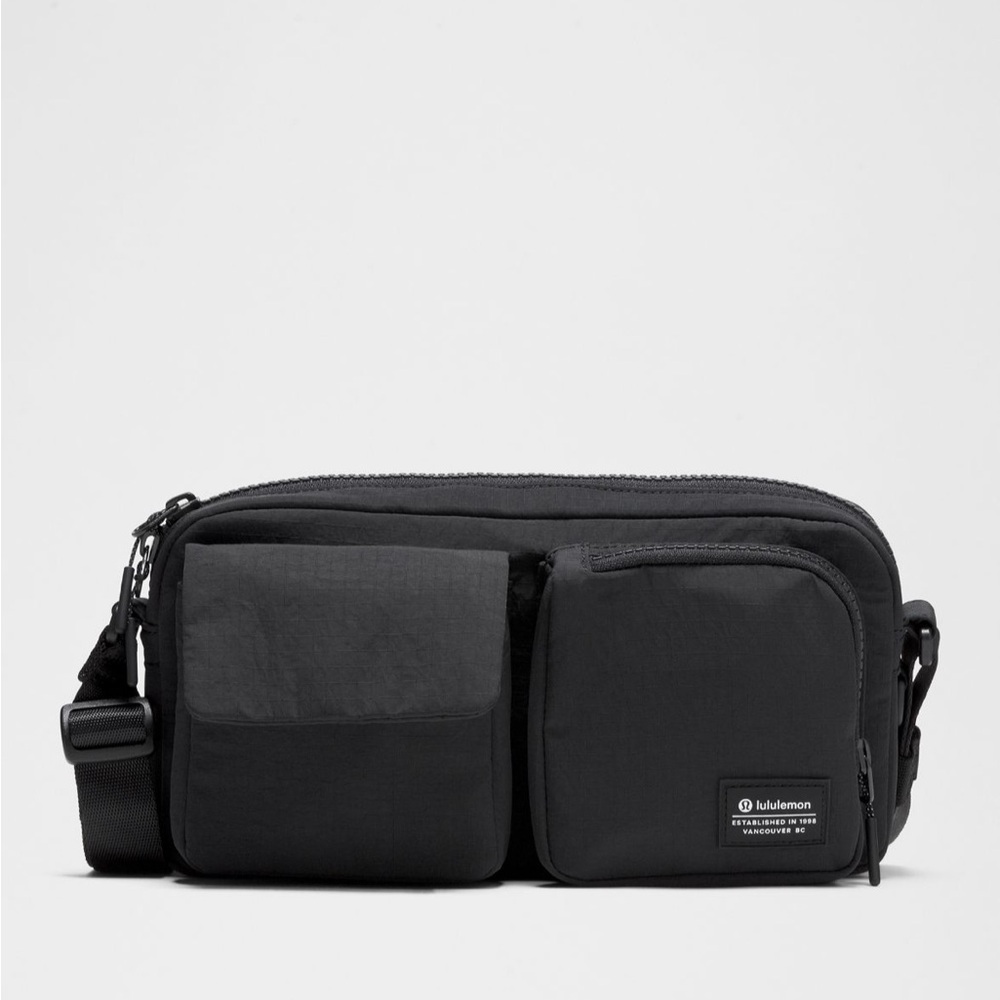 lululemon athletica Multi-Pocket Crossbody Bag in black